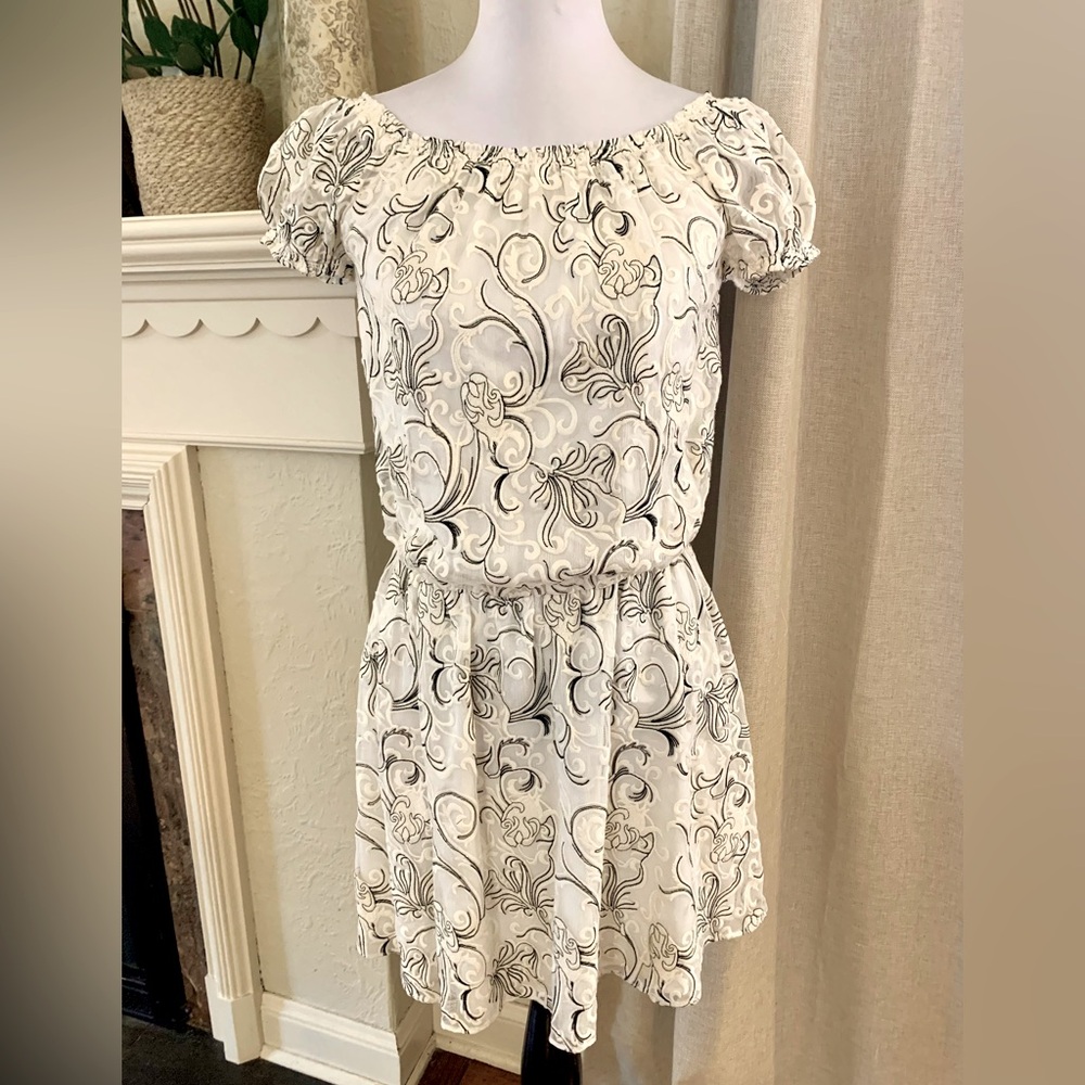 Alice + Olivia White Floral Swirl Short Dress